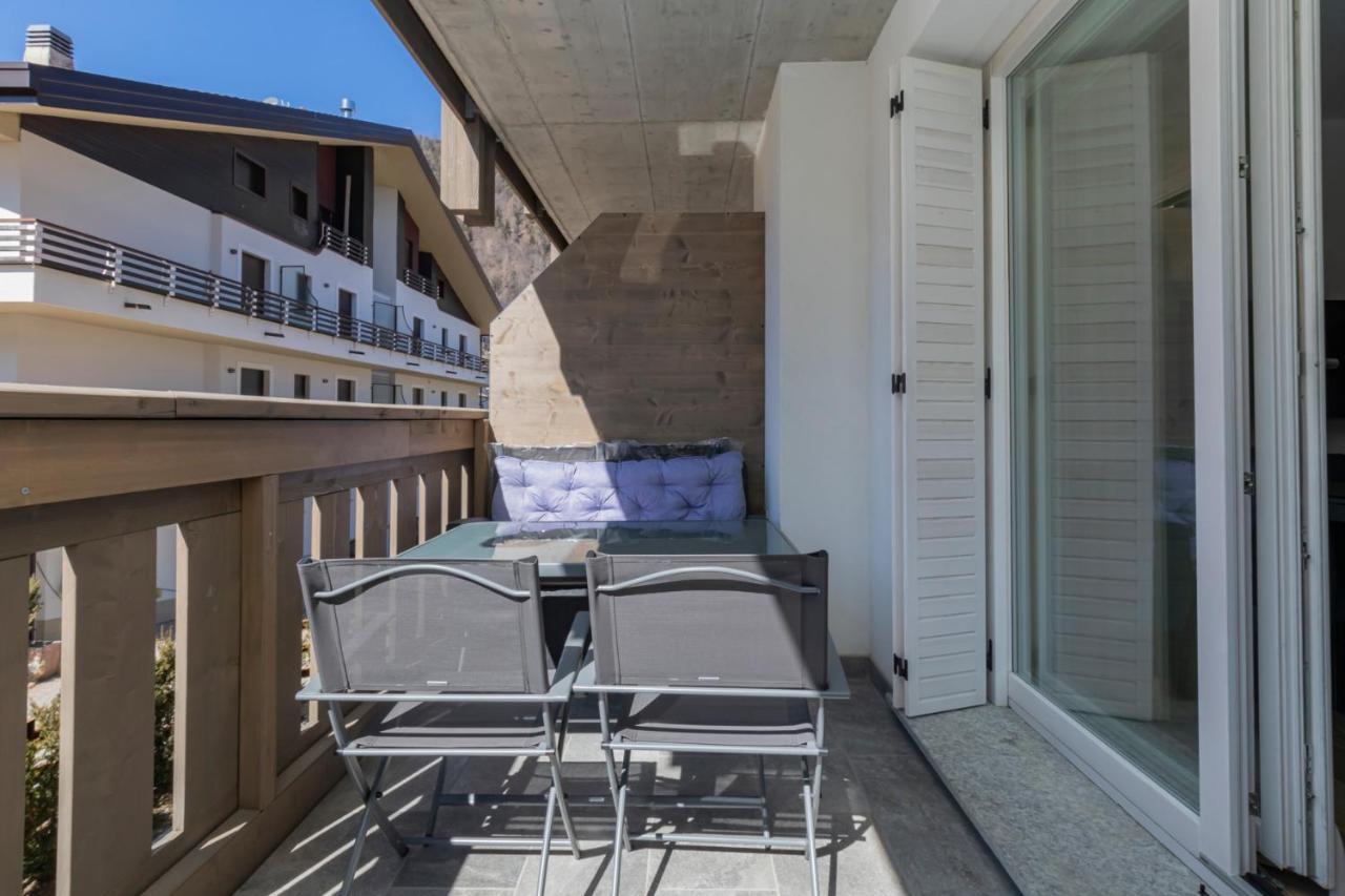 Cristallo Apartment - Ristrutturato Nuovo Centro Aprica Luaran gambar