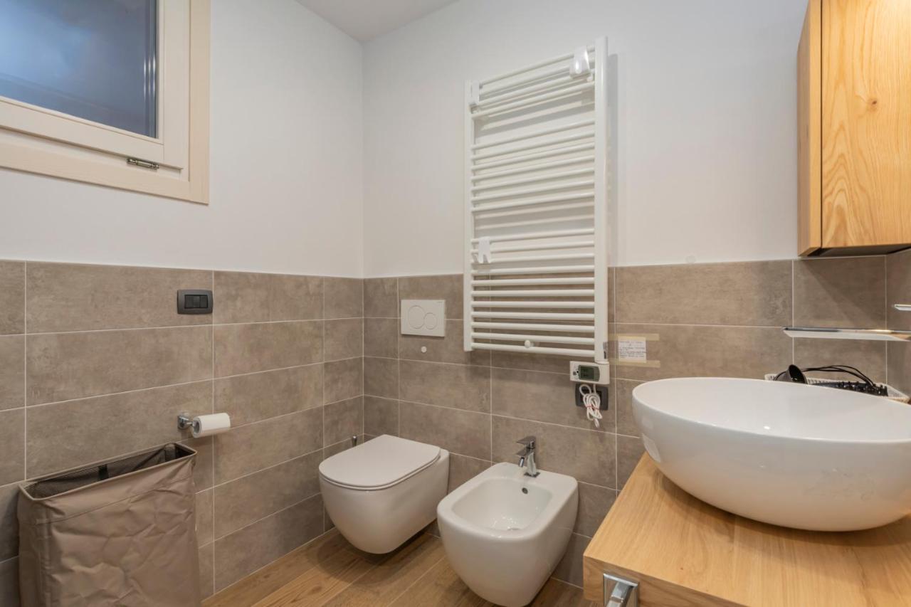 Cristallo Apartment - Ristrutturato Nuovo Centro Aprica Luaran gambar